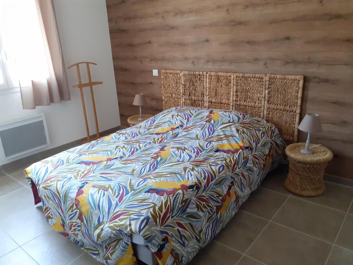 Les Locs Du Grazel Villa Ruoms Exterior photo